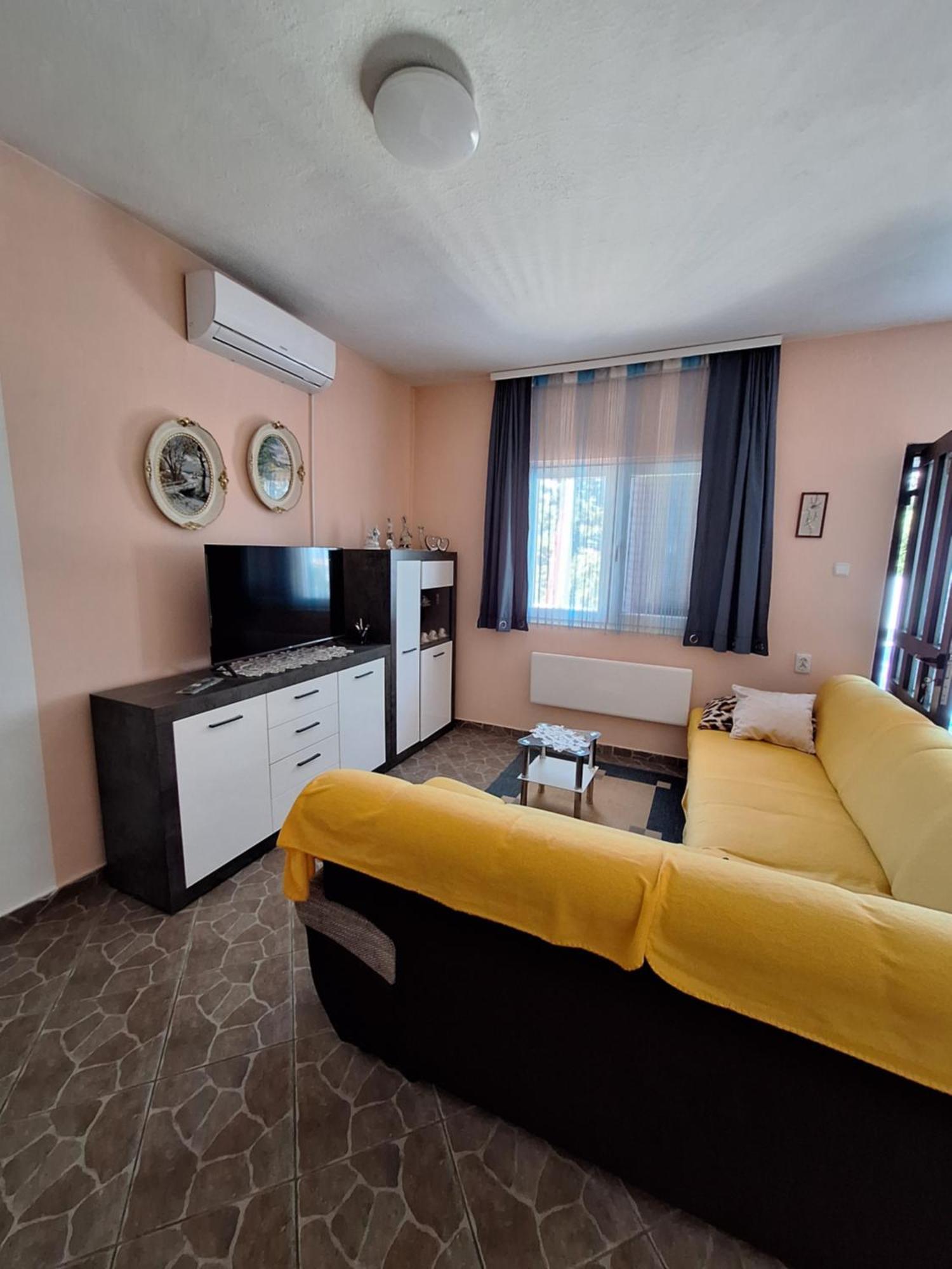 Apartamento Kuca Za Odmor Coccoli Karlobag Exterior foto
