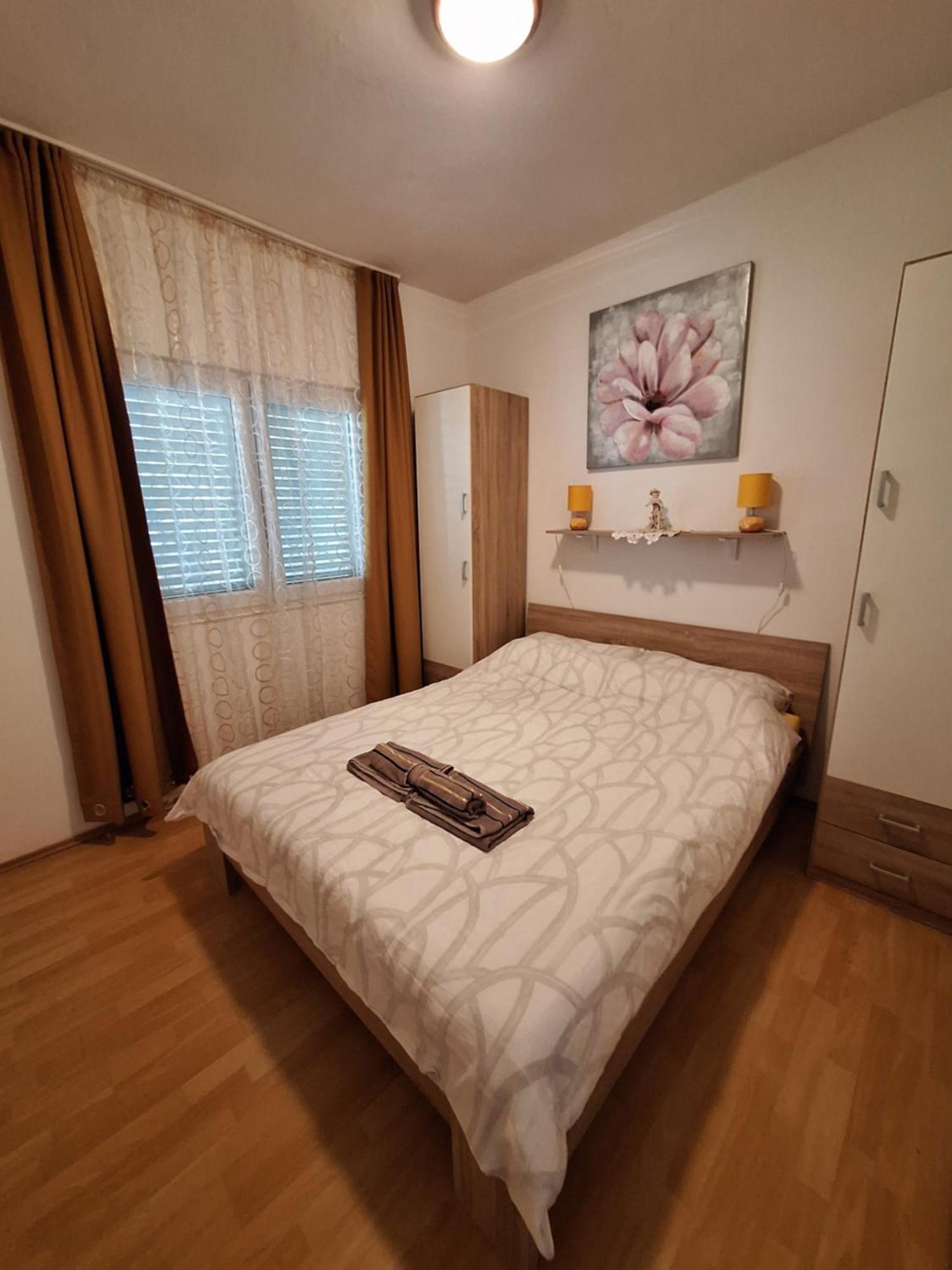 Apartamento Kuca Za Odmor Coccoli Karlobag Exterior foto