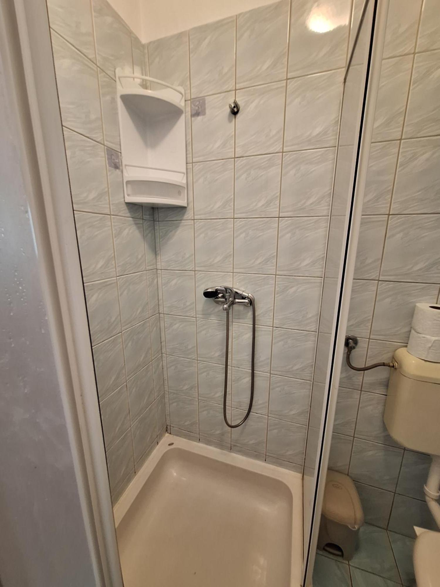Apartamento Kuca Za Odmor Coccoli Karlobag Exterior foto