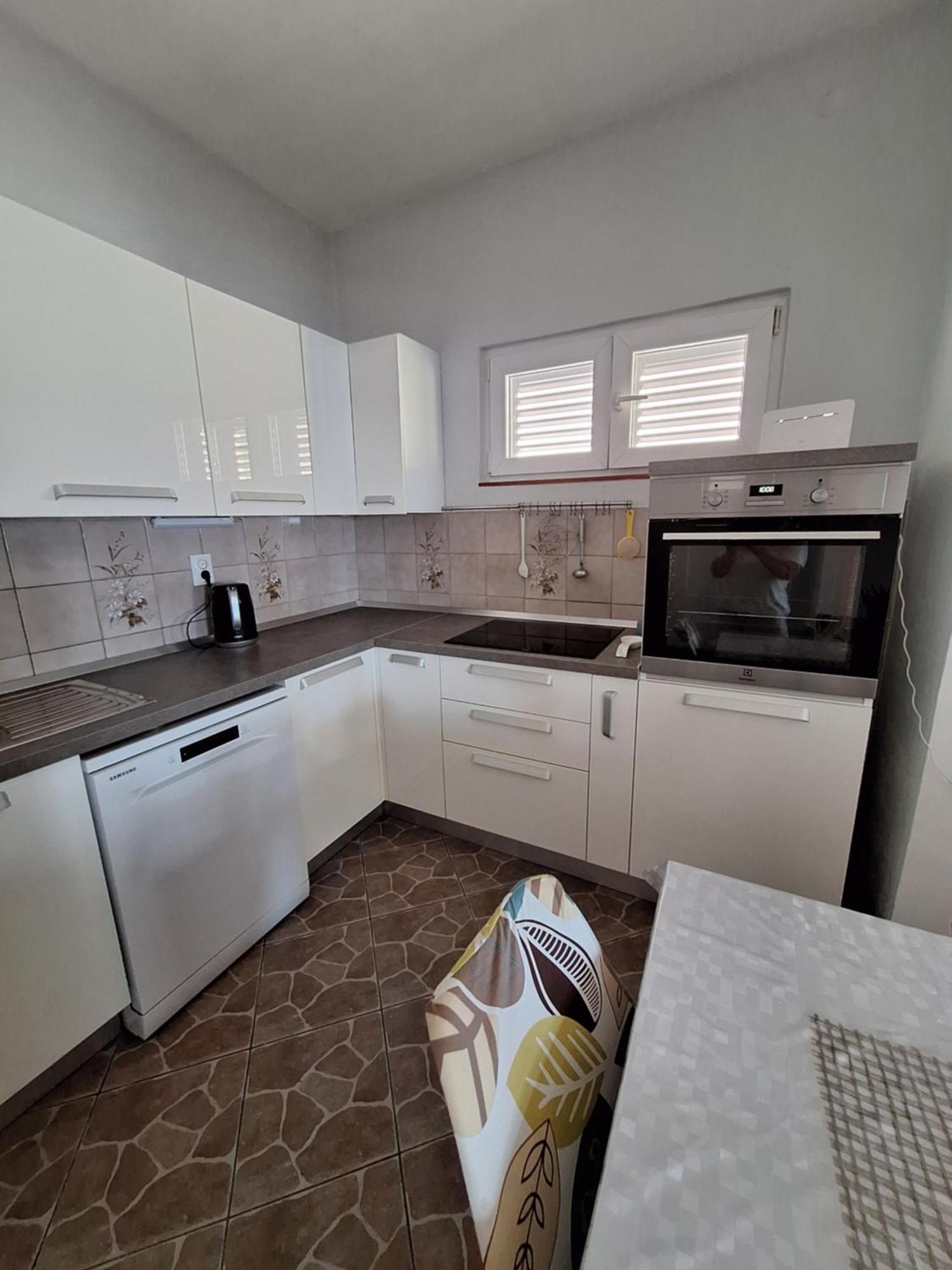 Apartamento Kuca Za Odmor Coccoli Karlobag Exterior foto